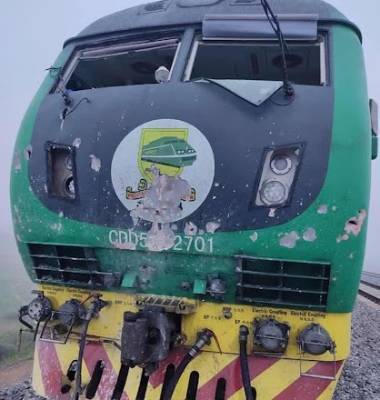 В Нигерии взрыв на железной дороге повредил пассажирский поезд - unn.com.ua - Украина - Киев - Нигерия - Абуджа