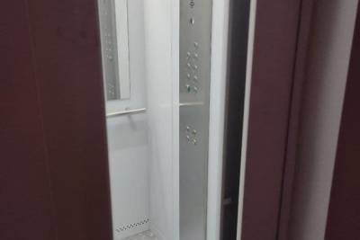 Лифты в доме №37 в 1 мкр Читы спустя 3 месяца от плановой даты запустили в эксплуатацию