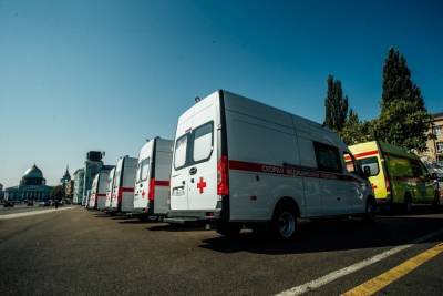 В Курске на Красной площади 22 октября медикам вручат 22 машины скорой помощи