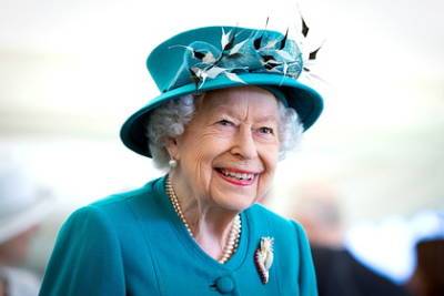 В Букингемском дворце рассказали о состоянии Елизаветы II после ночи в больнице