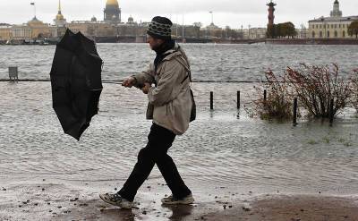 Гисметео, прогноз погоды на выходные: в СПб шторм, ливни, первые заморозки