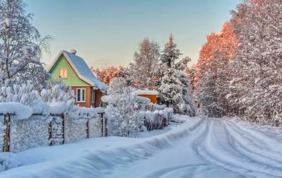 Остаемся зимовать: как прожить зиму на даче в тепле и с пользой для здоровья