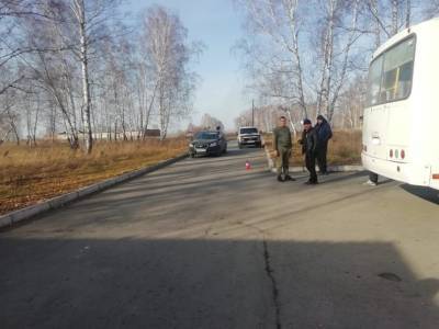 19-летний пешеход попал под колеса автобуса в Новосибирской области