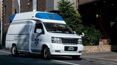 Несколько человек пострадали при наезде грузовика на прохожих в Токио