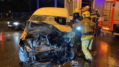 В ДТП на Петергофском шоссе погиб водитель легкового авто