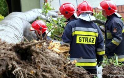 В Польше из-за урагана погибли 4 человека, среди них - гражданин Украины