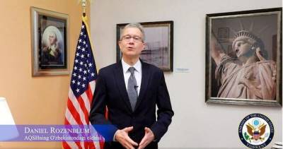 Посол США в Узбекистане Дэниел Розенблюм призвал всех изучать узбекский язык