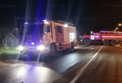 Мужчина и женщина погибли на ночном пожаре в Твери