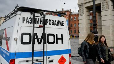 В Петербурге эвакуировали почти 1 тыс. школьников после письма анонима