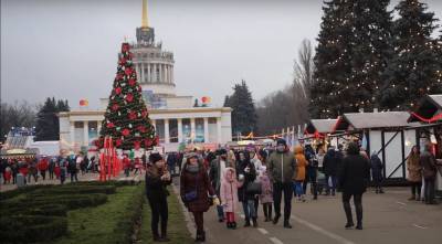 Локдаун на Новый год и Рождество: украинцам пророчат "красную" зону на праздники