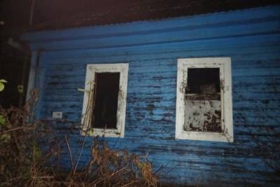 Стало известно о двух погибших на пожаре в Тверской области