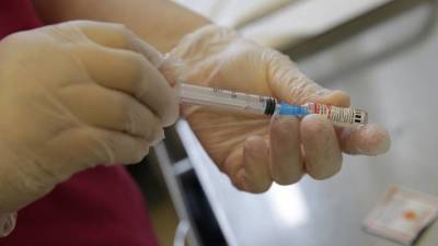 Полный курс вакцинации в столице прошли почти пять миллионов человек