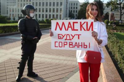 Лукашенко решил отменить масочный режим в Беларуси