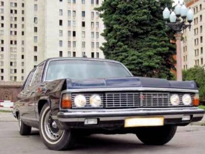 В России продают 35-летний лимузин ГАЗ-14 «Чайка» почти без пробега