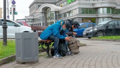 Число депортируемых иностранцев в Петербурге сократилось почти вдвое