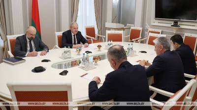 Сергеенко обсудил с послом Азербайджана перспективы сотрудничества между странами