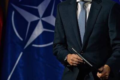 Военный историк объяснил заявление о необходимости НАТО противостоять России