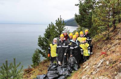 «Роснефть» собрала 240 килограмм мусора на берегу Байкала