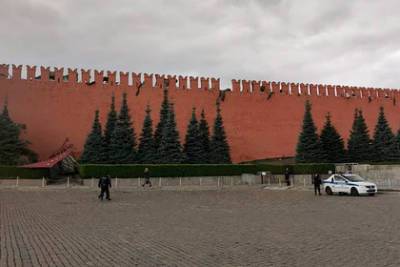 Стало известно об отсутствии пострадавших при обрушении зубца с крепости Кремля