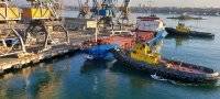 В порту Черноморска судно протаранило причал