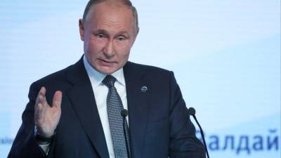 Электрокары, гендеры и тайна белой чашки: цитаты Владимира Путина на «Валдае»