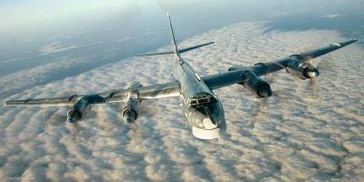 В США проинформировали о пяти военных самолётах ВВС РФ, замеченных в зоне ПВО Аляски