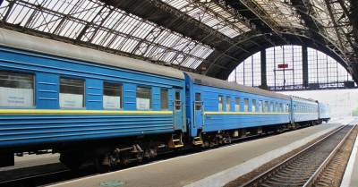 Некоторые поезда "Укрзализныци" в течение недели будут прибывать с задержками