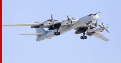 Российские бомбардировщики пролетели над Арктикой