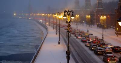Москвичам пообещали мокрый снег на выходных