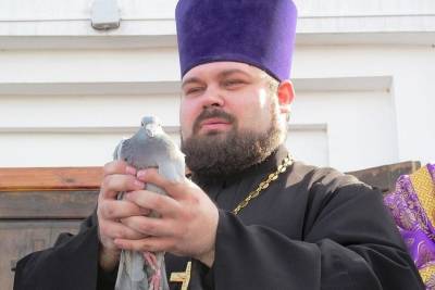 Священник из Новосибирска Дмитрий Бабкин стал "Отцом года"