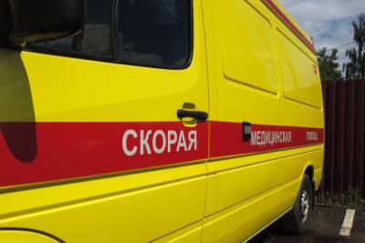 Водитель грузовика погиб после столкновения с поездом в Амурской области