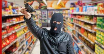 Вор против морпеха: неудачная попытка ограбления магазина попала на видео