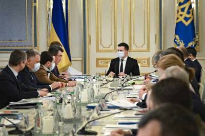 Киеву не выгодно «возвращать» Крым и Донбасс в состав Украины