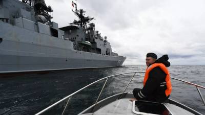 Боевые корабли России и Китая провели совместное патрулирование в Тихом океане
