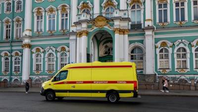 Заболеваемость COVID-19 в Петербурге достигла максимума с начала января