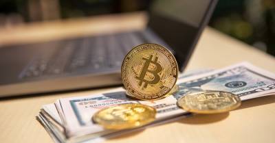 Bitcoin снова бьет рекорды: как начать торговать криптовалютами и не сразу не прогореть