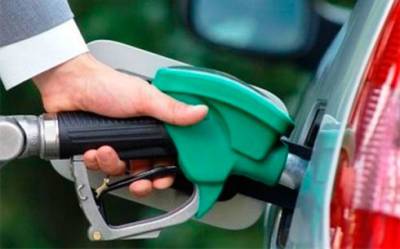 Розничные сети АЗС 23 октября подняли цены на бензины и дизельное топливо