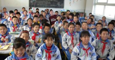 В Китае сократили давление на школьников, но родителей хотят наказывать за поведение их детей