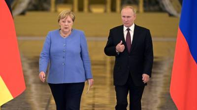 Меркель сообщила, что с 2001 года имела разногласия с Путиным