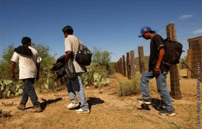 Более двух тысяч мигрантов в Мексике вышли в сторону границы с США