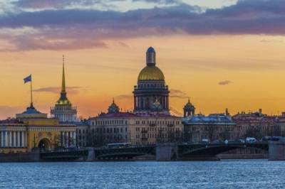 В Петербурге ужесточили ограничения из-за коронавируса