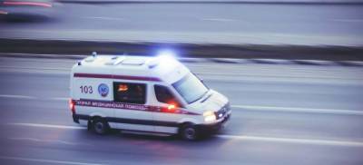 В результате лобового столкновения пассажирского автобуса с «КАМАЗом» в Калмыкии погибли пять человек