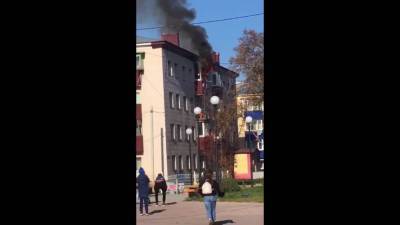 Пожар вспыхнул в одном из домов Корсакова