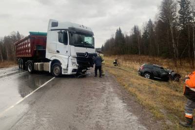67-летний водитель «Рено-Дастер» погиб в ДТП под-Красноярском