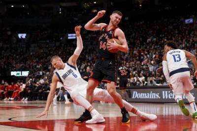 НБА: Торонто Михайлюка проиграло Далласу, Портленд разгромил Финикс