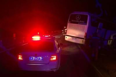Автобус из Москвы в Тбилиси врезался в КамАЗ на Ставрополье