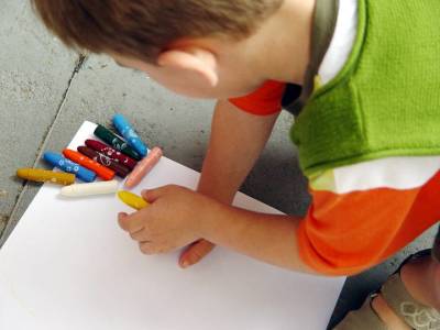 Психолог рассказала, как определить состояние ребенка по его рисункам