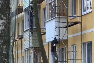 Жители дома на улице Тимакова в Рязани пожаловались на капремонт фасада