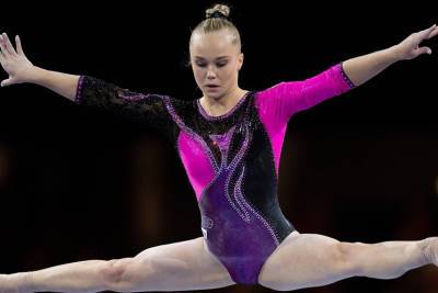 Гимнастка Мельникова стала 7-й в упражнениях на бревне на ЧМ в Японии