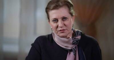 Попова призвала россиян провести нерабочие дни дома с семьей